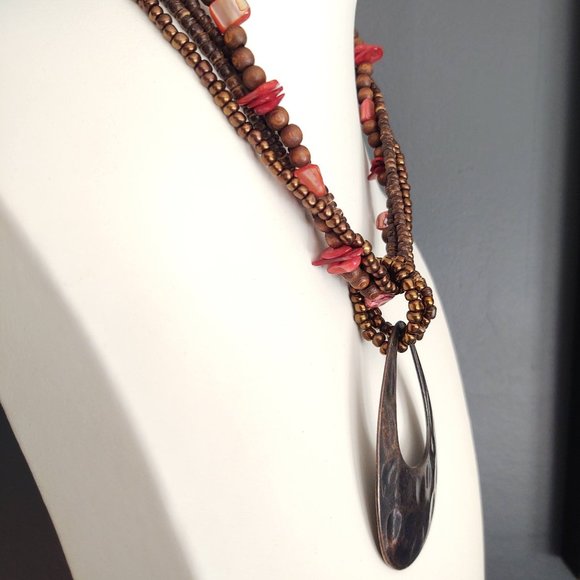 Copper/bronze, orange red shell and wooden bead pendant necklace - Picture 4 of 11